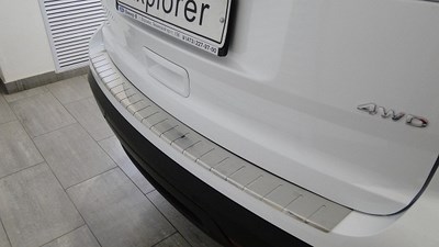 Накладки на задний бампер с загибом FORD EXPLORER 2012- SKU:181594qw