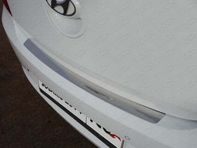 Накладка на задний бампер (лист зеркальный) Hyundai (хендай) Solaris 2014 ― PEARPLUS.ru