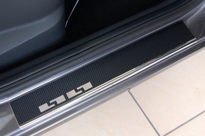 Накладки на пороги Suzuki SX-4 FL (2010- ) серия 29 (карбон)